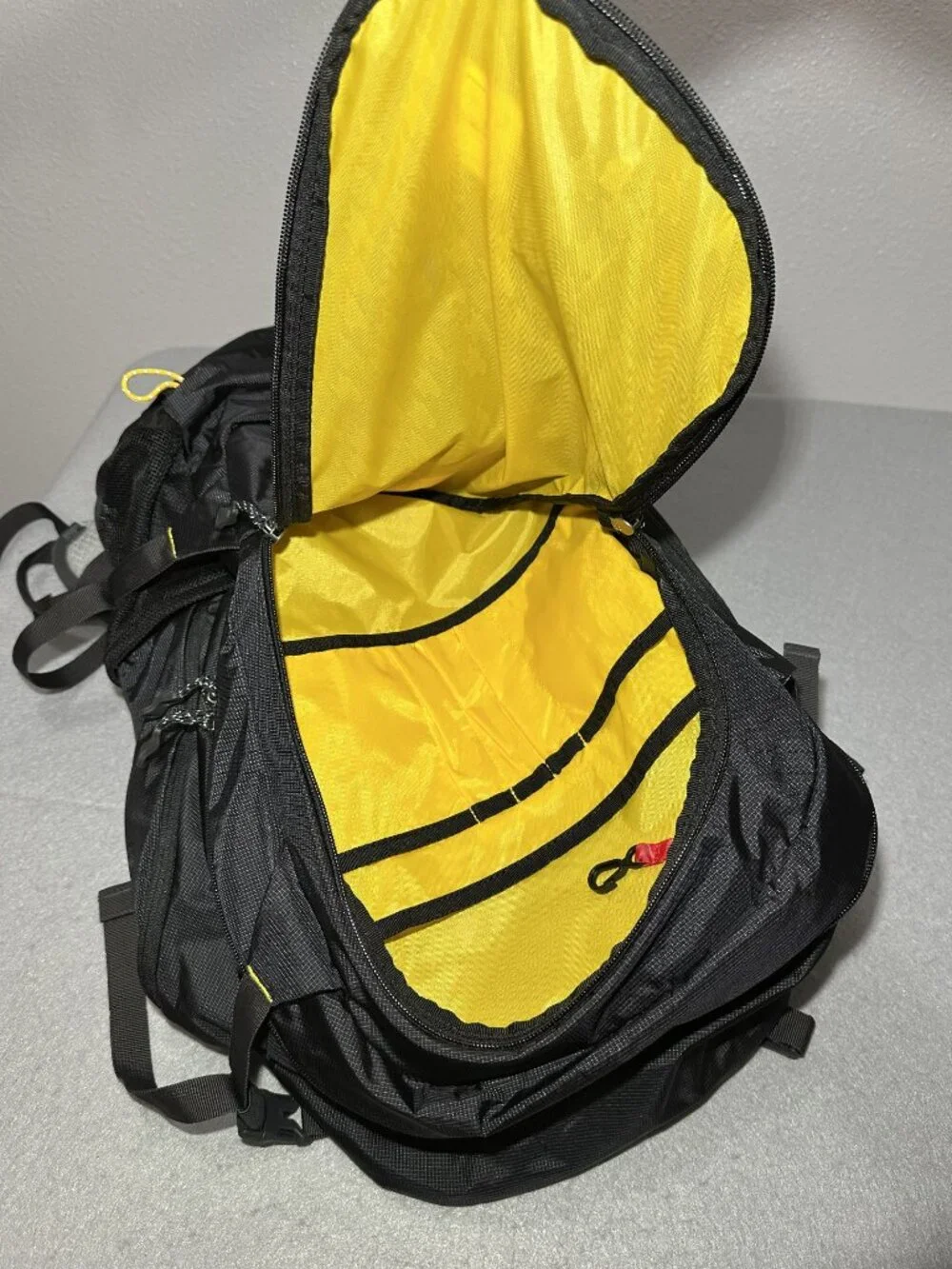 MOUNTAINSMITH Approach 40 Hiking backpack